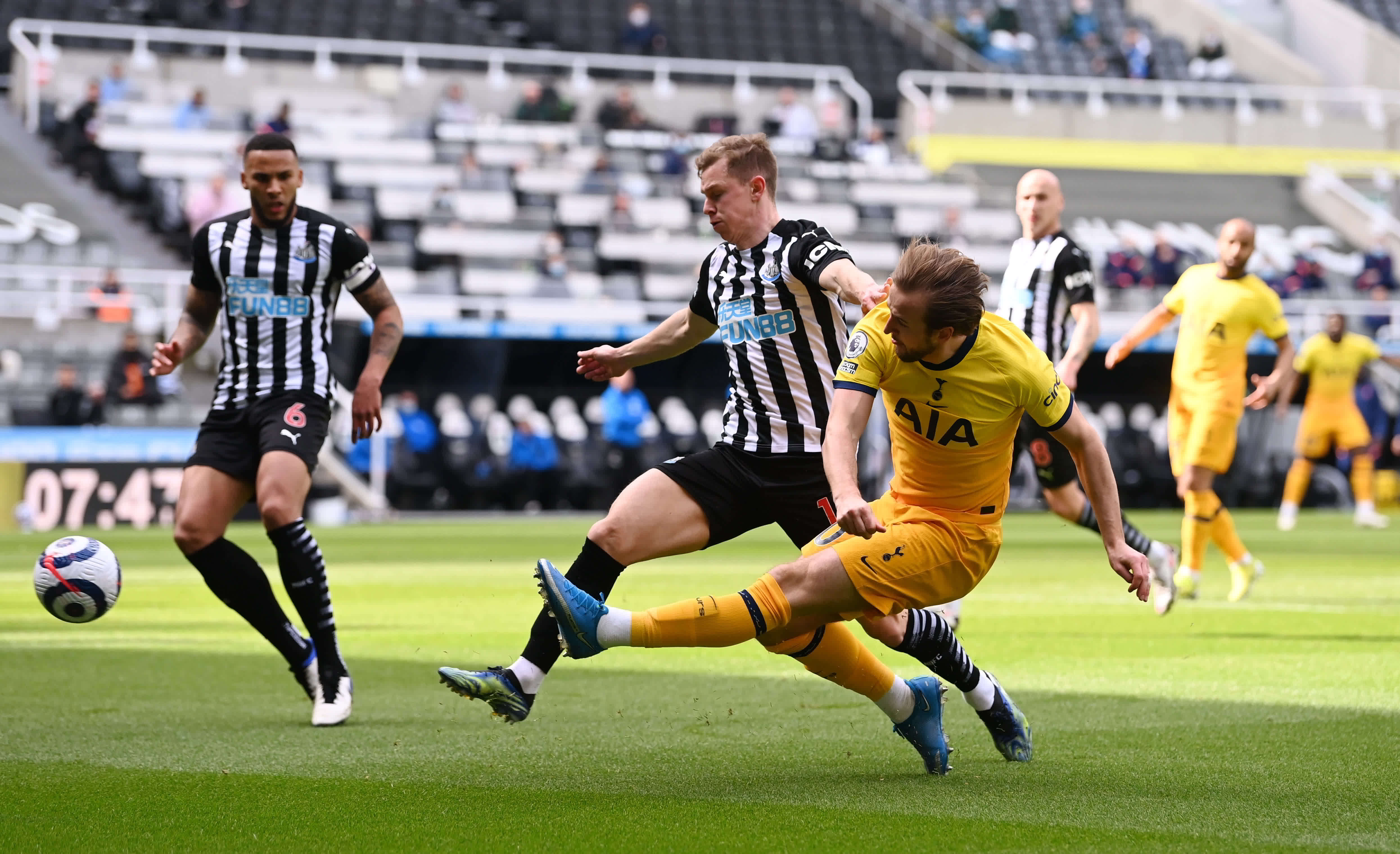 前者注重战 前者注重战