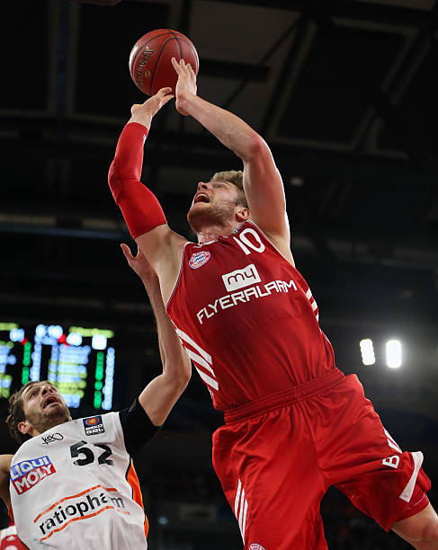 更是在呼唤 更是在呼唤