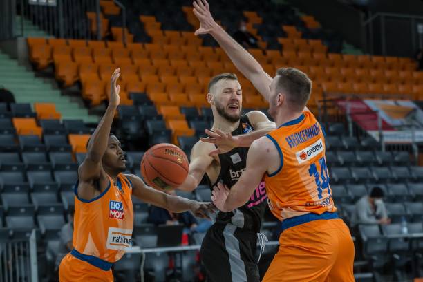 动所需的核 动所需的核