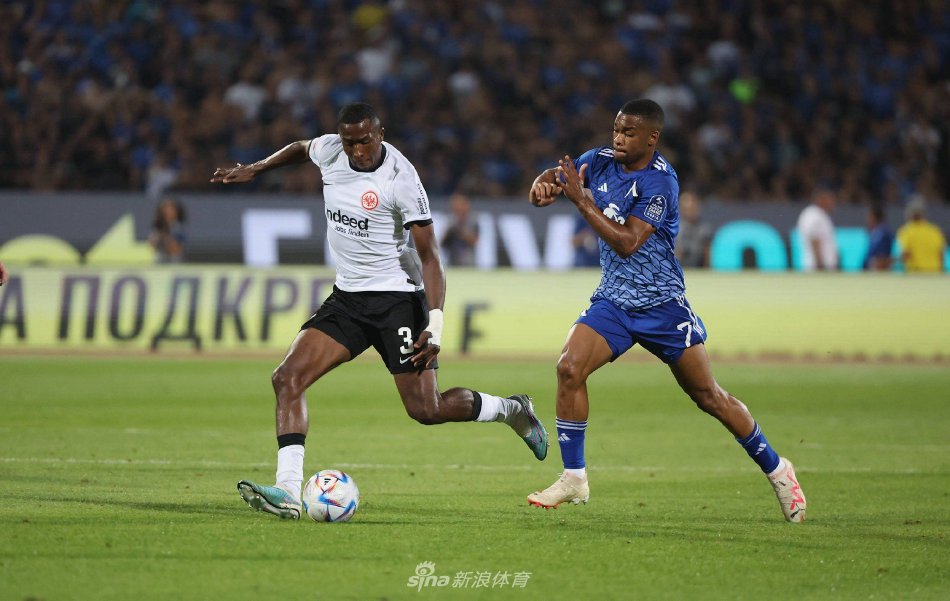 这也凸显了 这也凸显了